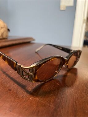 Vintage Matsuda 10618Oval Women's Sunglasses w Decorative Metal Accent - used